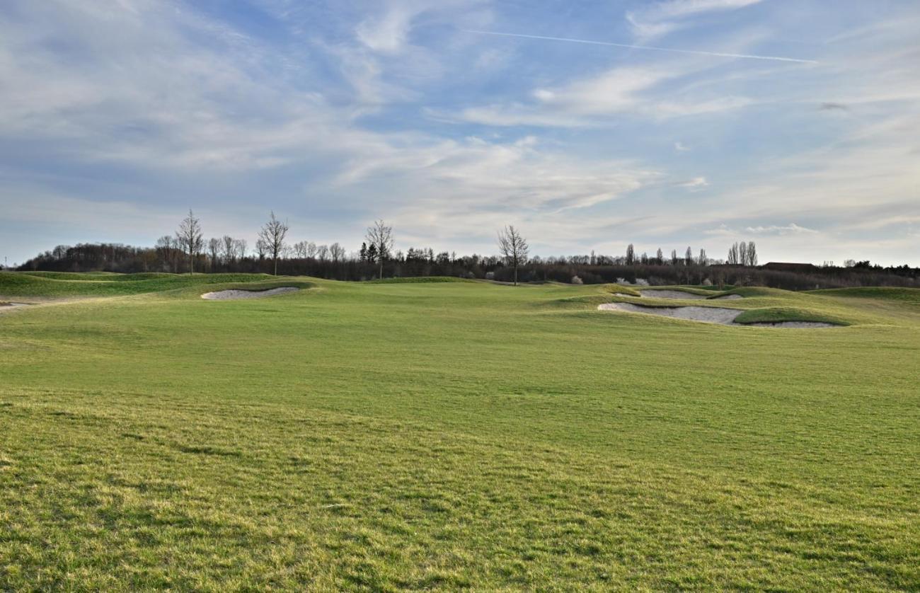 Apartments By Prague City Golf Экстерьер фото