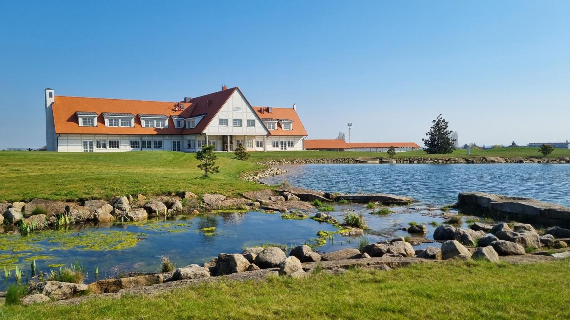 Apartments By Prague City Golf Экстерьер фото